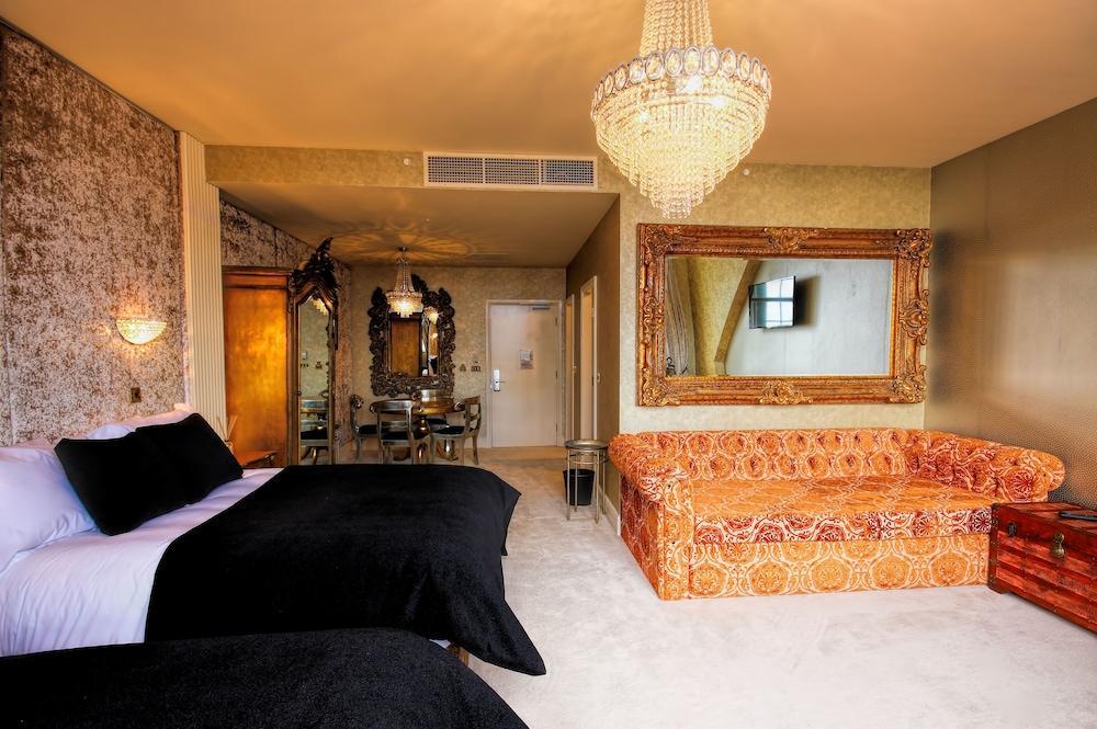 Hotel 30 Street 4*