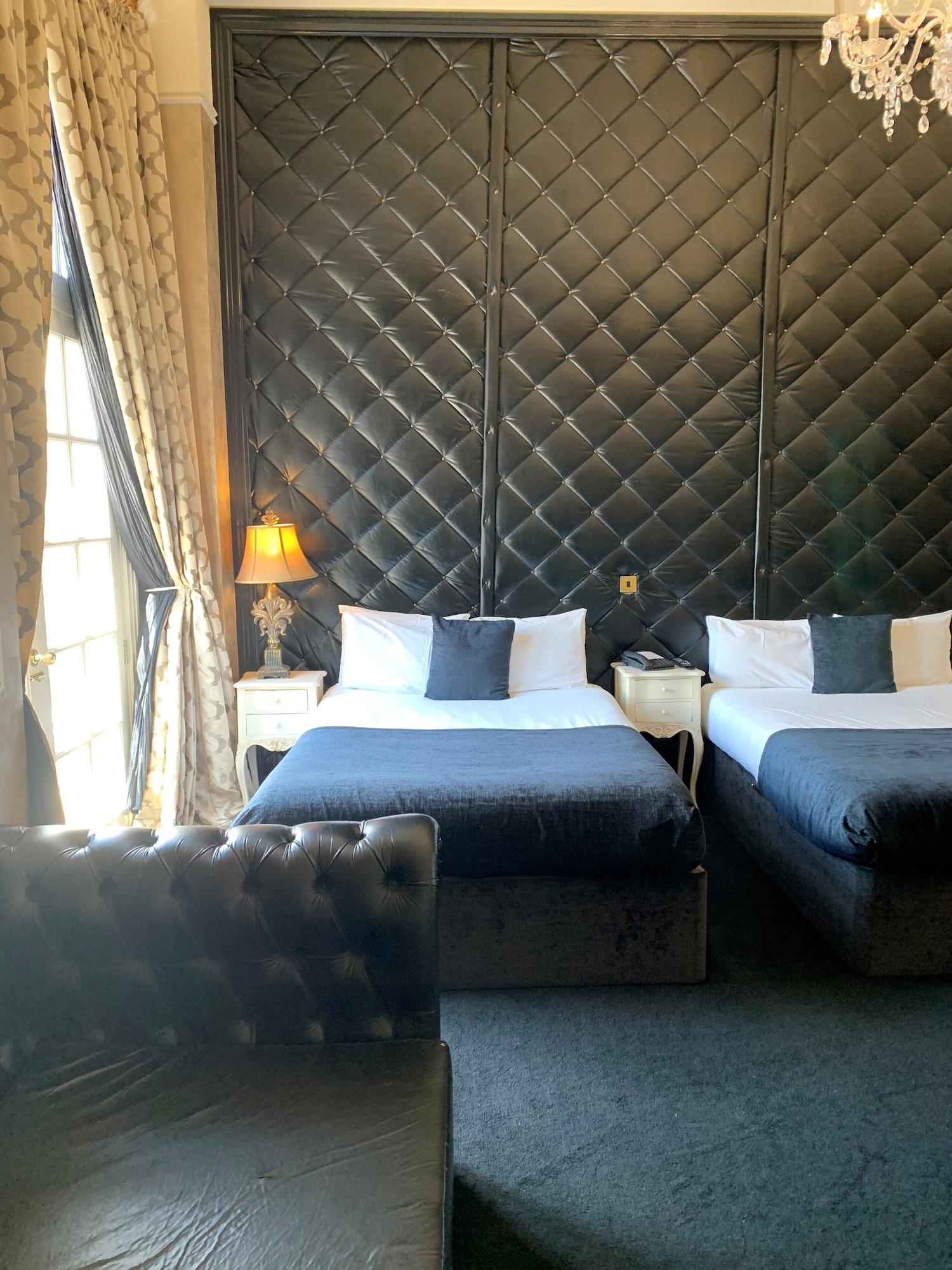 Hotel 30 Street 4*