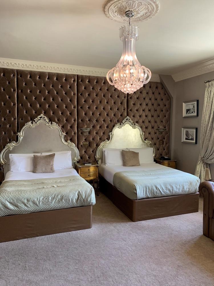 30 Street Hotel 4*
